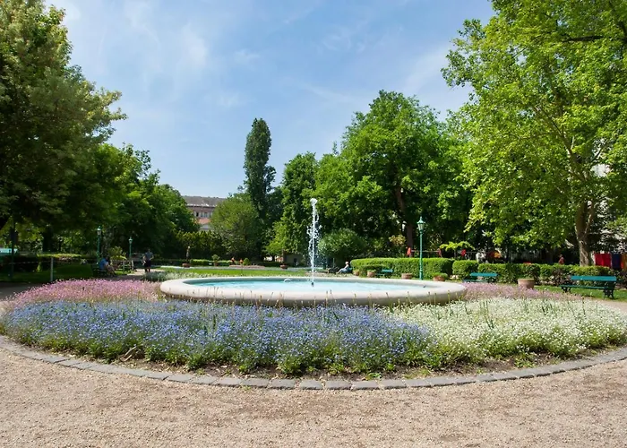 Astoria Balcony アパート *