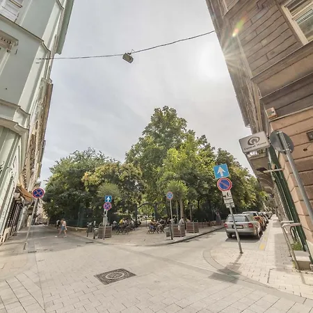 Apartment Astoria Balcony